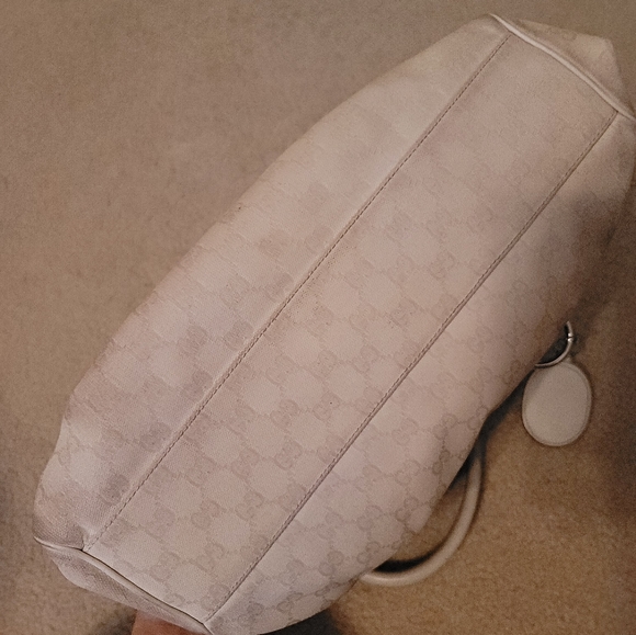 Authentic Gucci White Sukey Tote - Picture 3 of 16